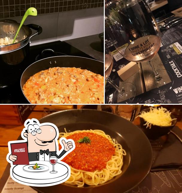 Parmi les diverses choses de la nourriture et la de l'alcool, une personne peut trouver sur Mr Spaghetti