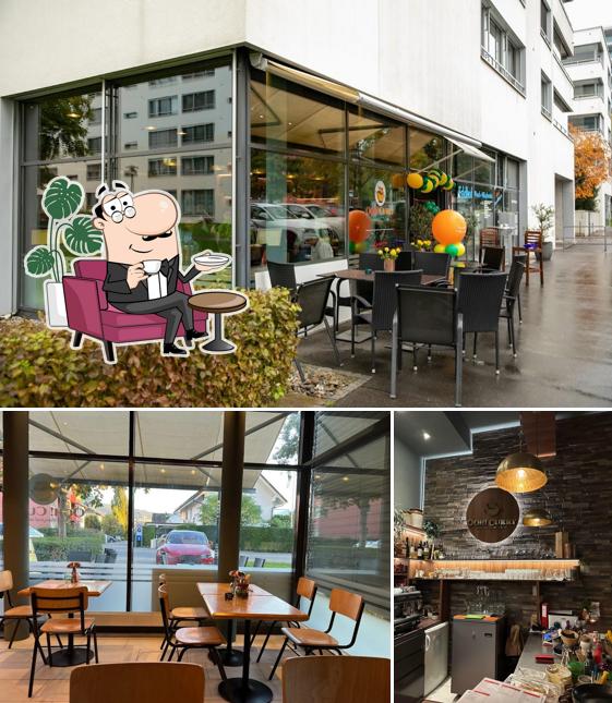 Gli interni di Ooh! Curry Zug