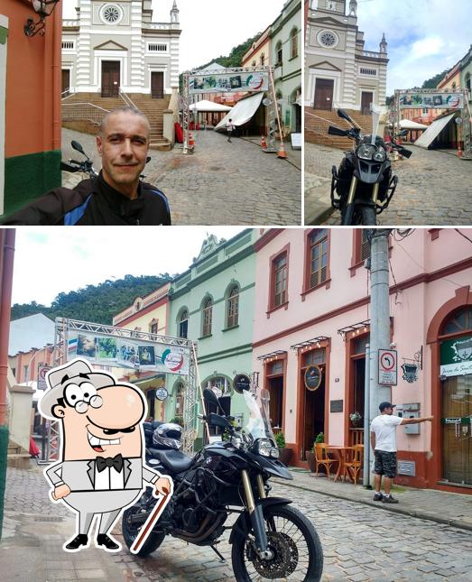 O exterior do Café Tabacchi