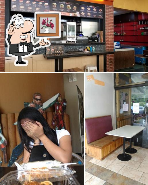 El interior de Shakey's Pizza Parlor