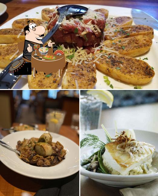 Salt Creek Grille Valencia, 24415 Town Center Dr 115 in Santa Clarita