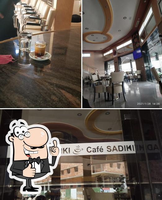 Regarder cette photo de مقهى صديقي Café Sadiki