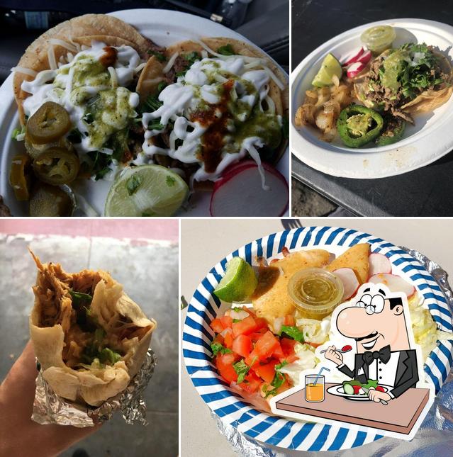 Platos en El Manantial Tacos