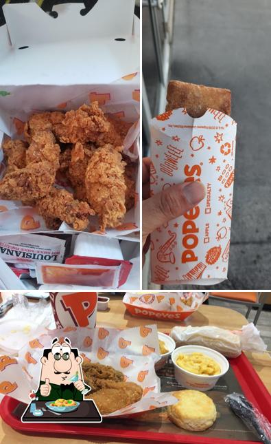 Food at Popeyes Louisiana Kitchen