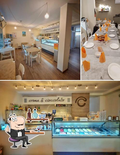 Crema e Cioccolato - Bar Gelateria si caratterizza per la interni e esterno