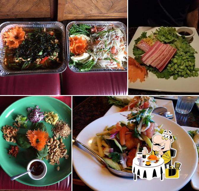 Silk Thai Cafe in Restaurant menu and reviews