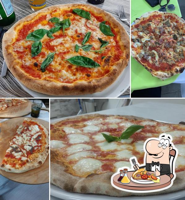 A Ristorante Quarto Tempo Bologna, puoi ordinare una bella pizza