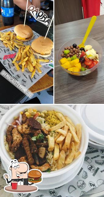 Hambúrguer em FM Açaí Steakhouse