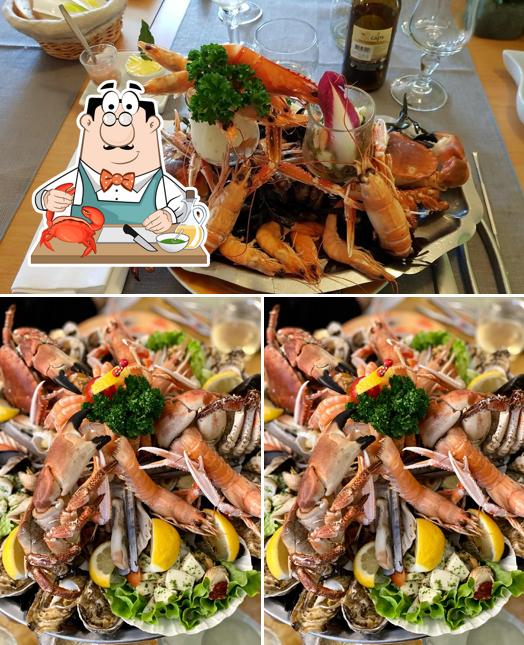 Try out seafood at Restaurant Chez Mimi
