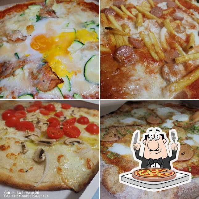 Ordina tra le svariate varianti di pizza