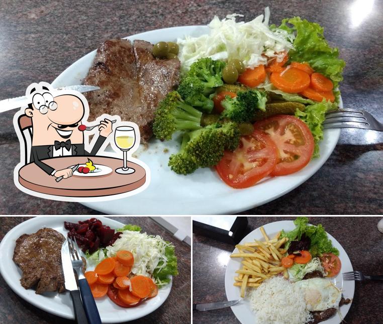 Comida em KrisKrus Xis e Sucos