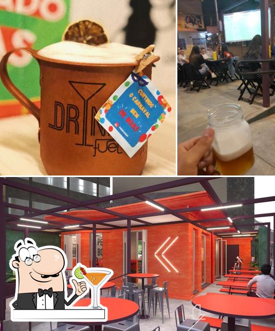 Esta é a foto apresentando bebida e interior no De Boas - Bar e Restaurante