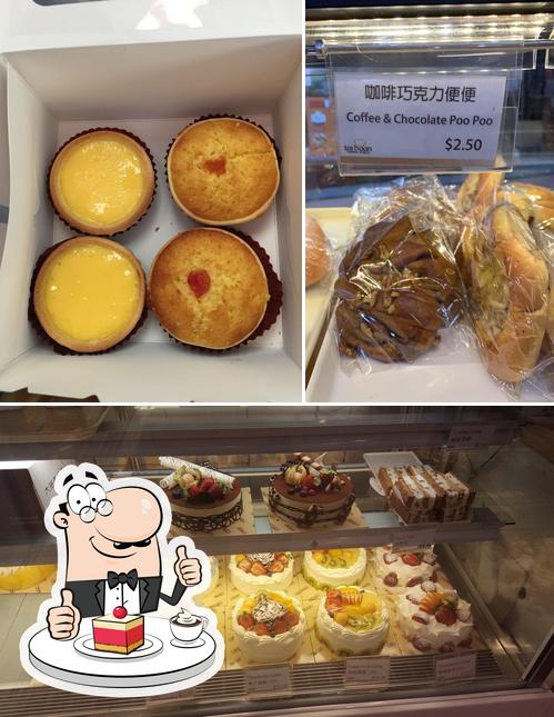Tai Baan Bakery serves a number of desserts
