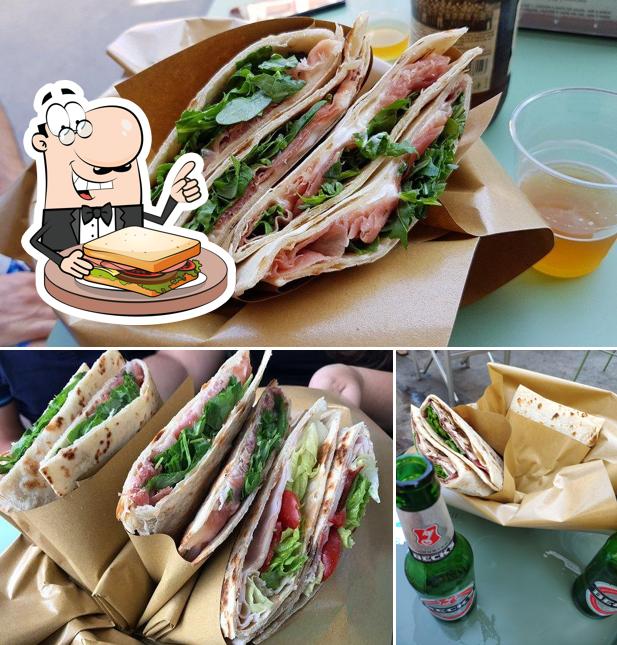 Sélectionnez un sandwich à La Piada Di Kino