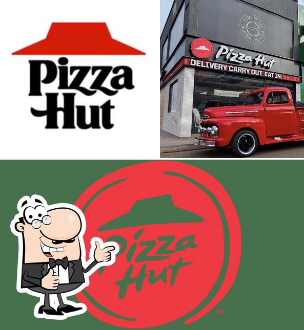 Look at the picture of Pizza Hut: Pizzaria, Sobremesas, Bebidas em Imperatriz MA