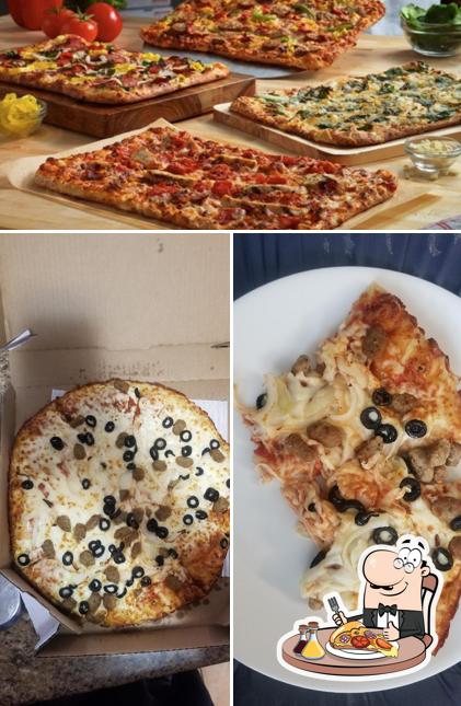 Domino's Pizza, 370 Main St N in Brampton - Restaurant menu and reviews