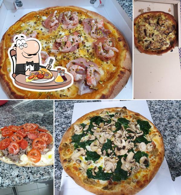 Scegli una pizza a Ammuccamu Pizzeria D'asporto