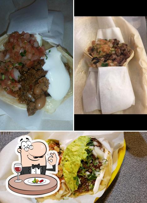 Food at Los Tacos
