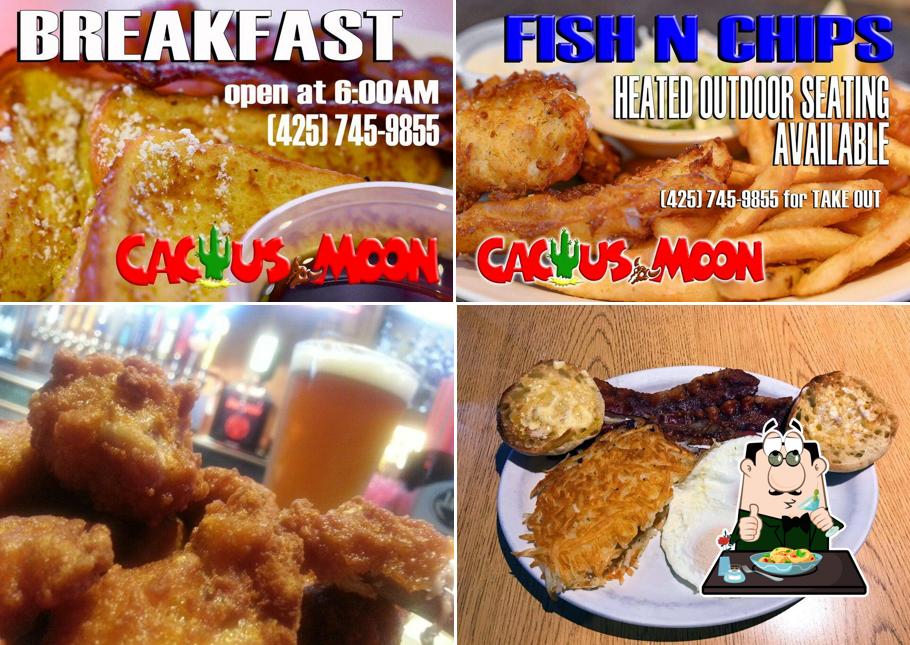 Cactus Moon Saloon in Everett Restaurant menu and reviews
