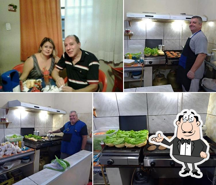 O interior do Fino's Lanches