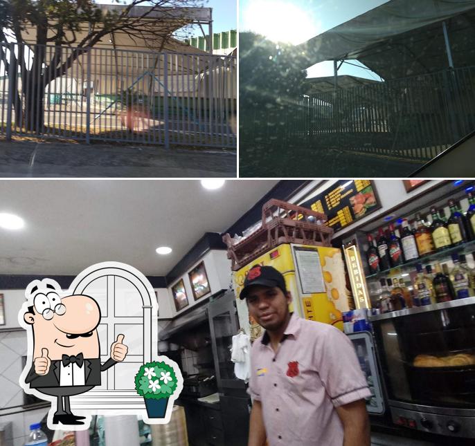 O exterior do Lanchonete Esquina 66