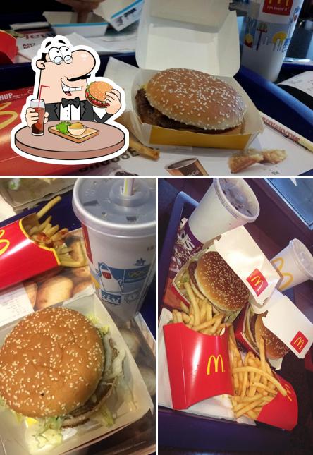 Prueba una hamburguesa en McDonald's