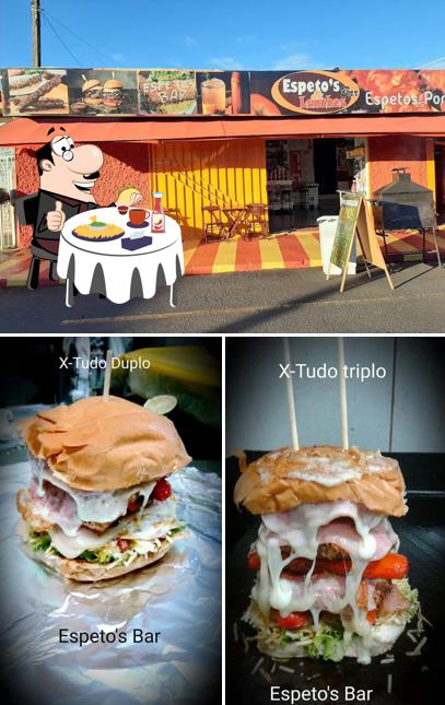 Consiga um hambúrguer no Espetos Bar e Menu Caipira