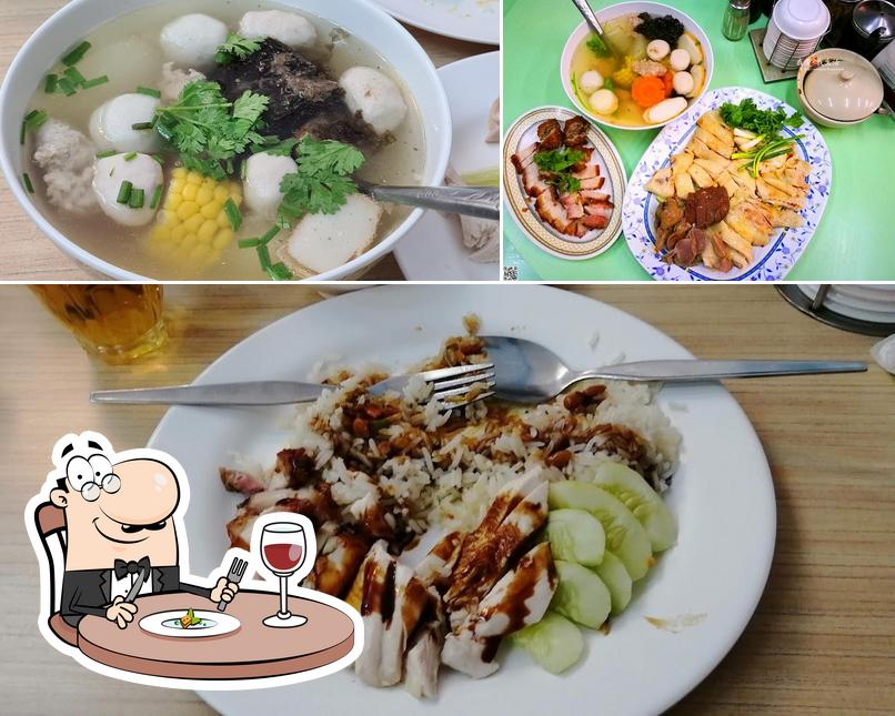 Meals at Betong Chicken Rice