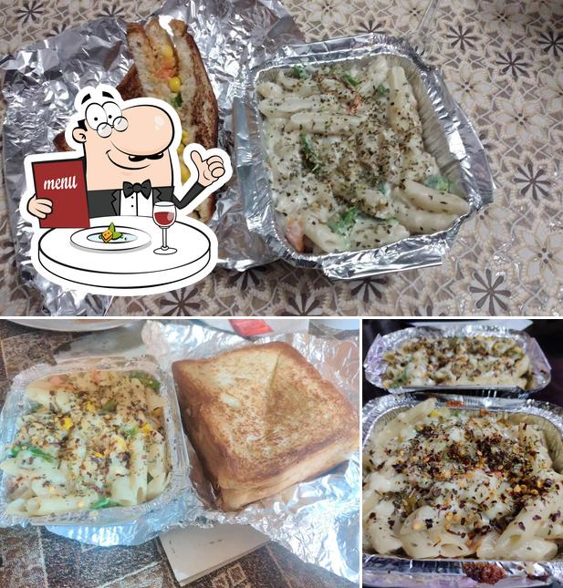 Food at SNACKS FACTORY