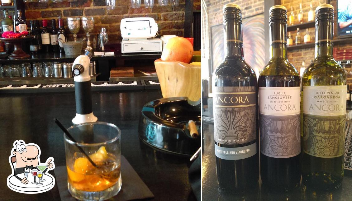 Pub y bar CRU Hookah Lounge, Atlanta Carta del restaurante y opiniones