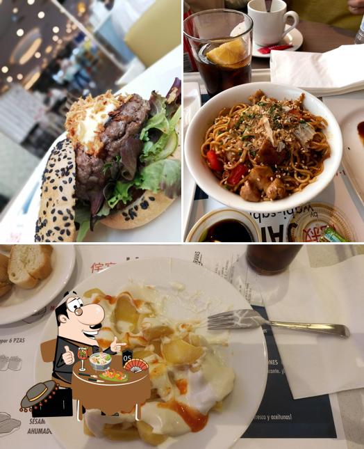 Еда в "Restaurante Japonés - JAPO A LAS BRAVAS"