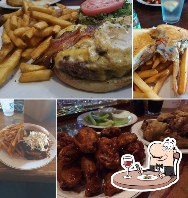 Hot Rod Cafe, 114 Bank St in New London Restaurant menu and reviews