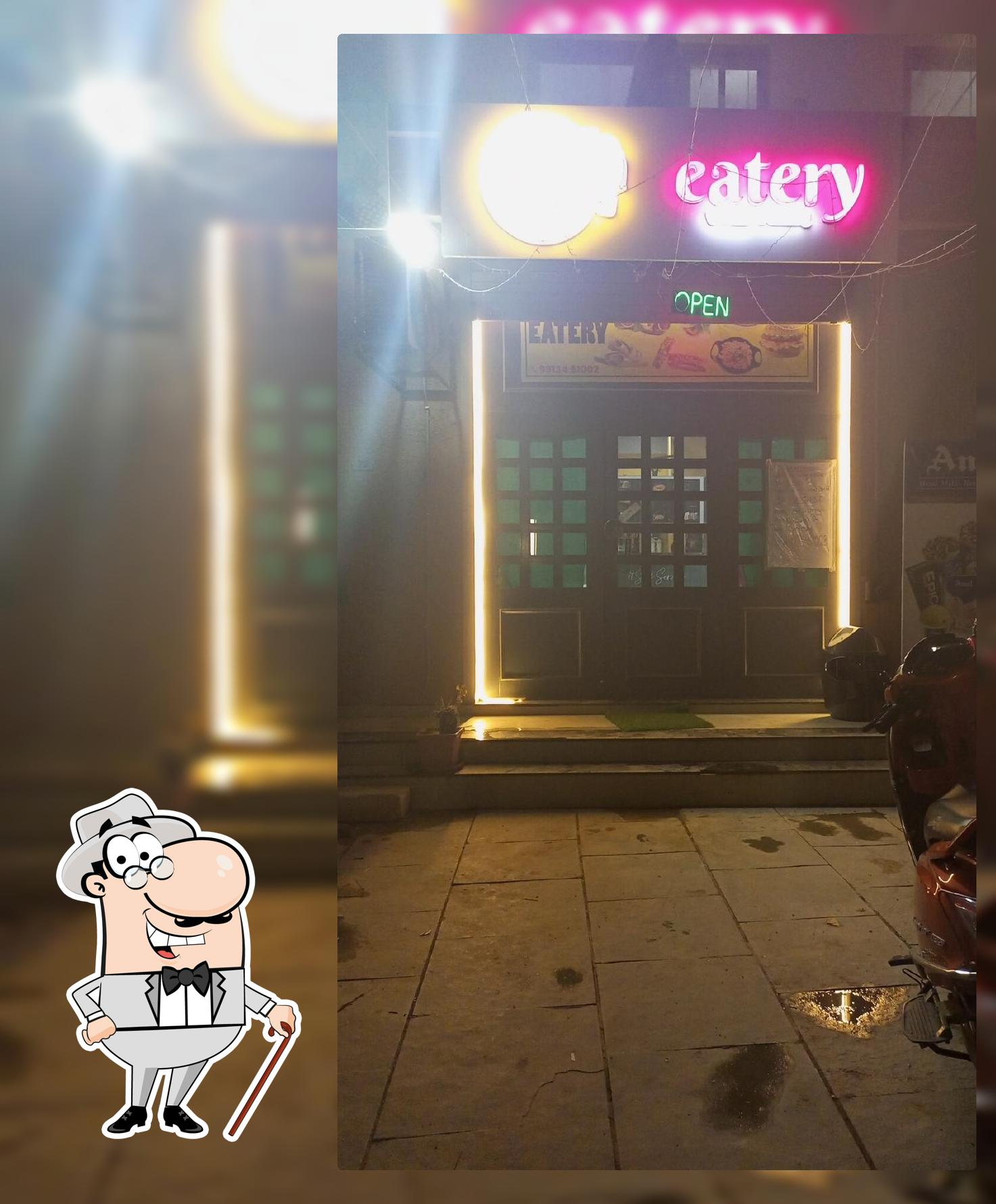 Dhakka Mukki Eatery - PDPU Collage