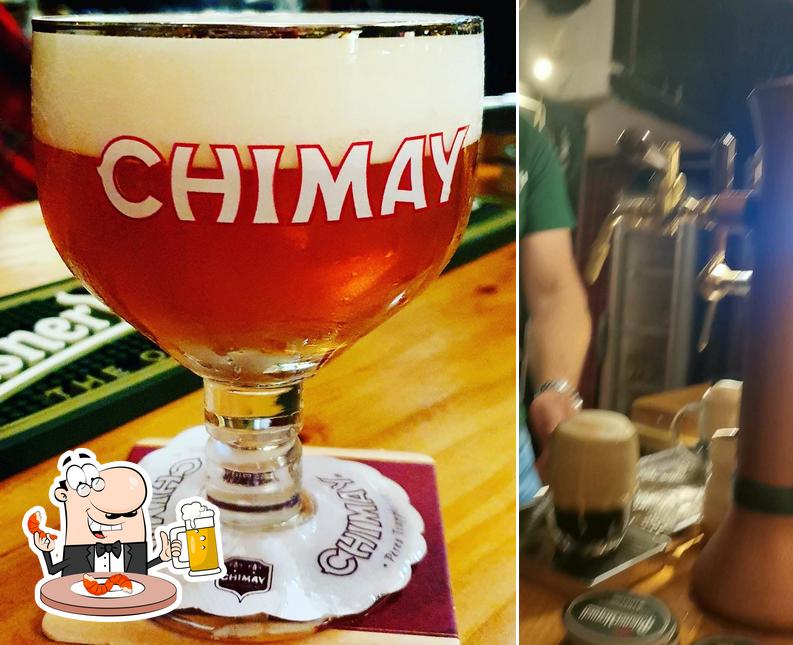 Puoi goderti un rinfrescante bicchiere di birra chiara o scura