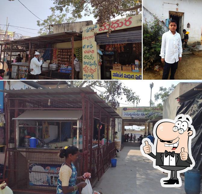 Papaiah Hotel Jews Stall