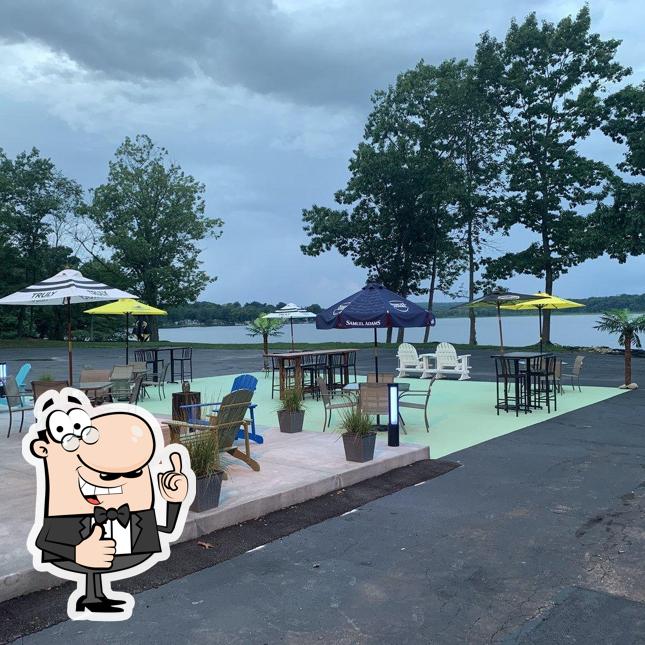Lakeside Beach Bar, Edinboro Carta del restaurante y opiniones