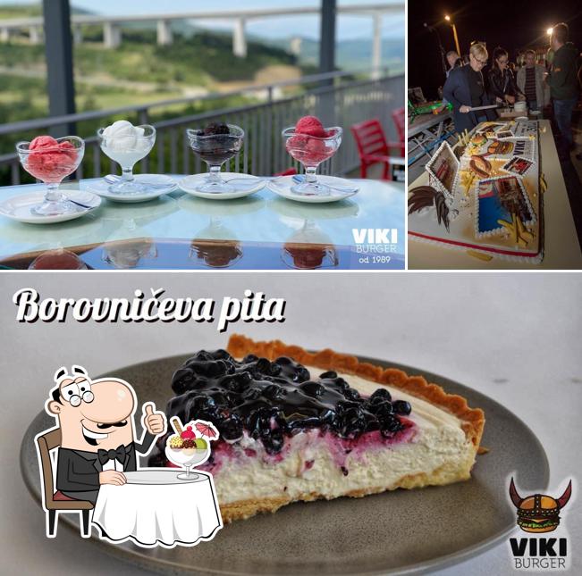 Okrepčevalnica Viki burger offre un'ampia varietà di dolci