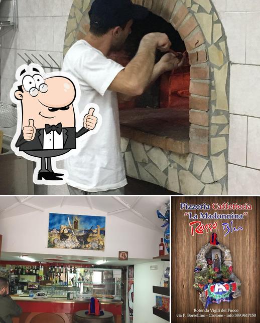 Vedi questa immagine di Pizzeria Caffetteria La Madonnina Rosso Blu