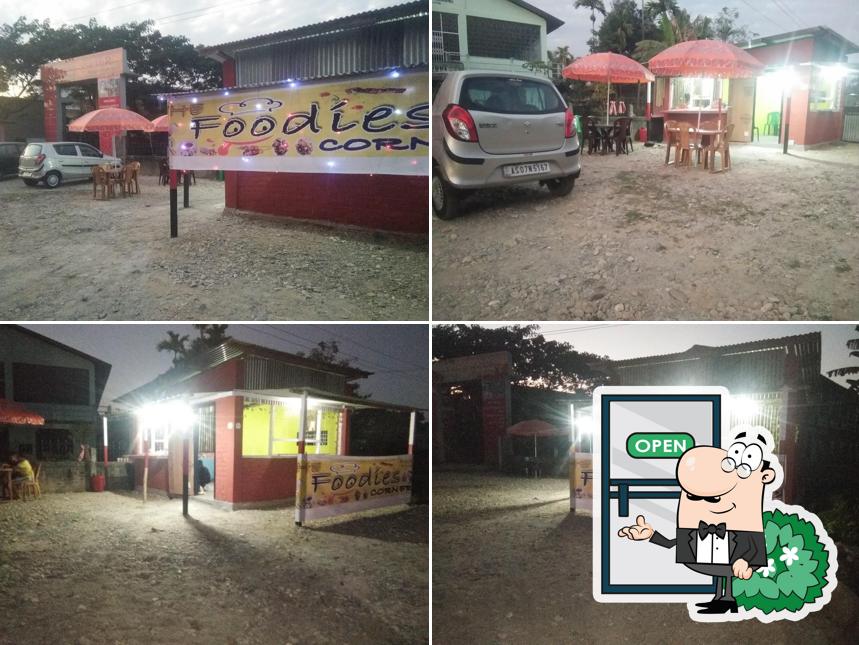 The Foodies Corner