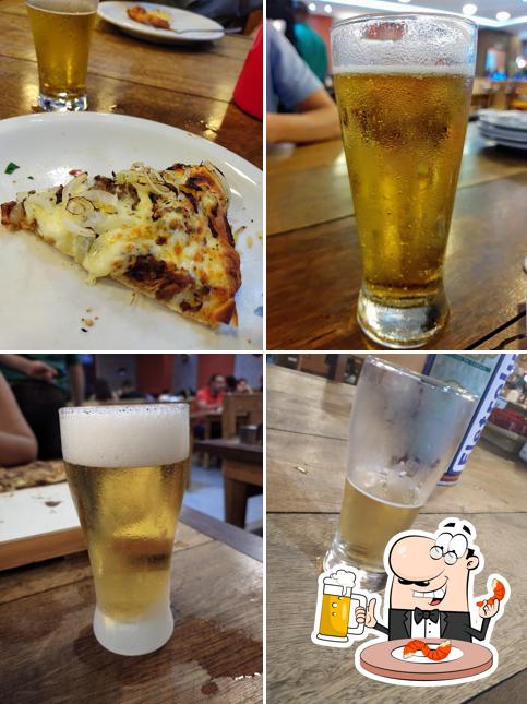 Royalle Pizzaria fornece uma opção de cervejas