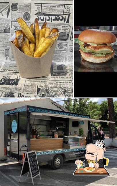 Vérifiez l’image représentant la nourriture et extérieur concernant CAPTAIN COOK BURGER Food Truck