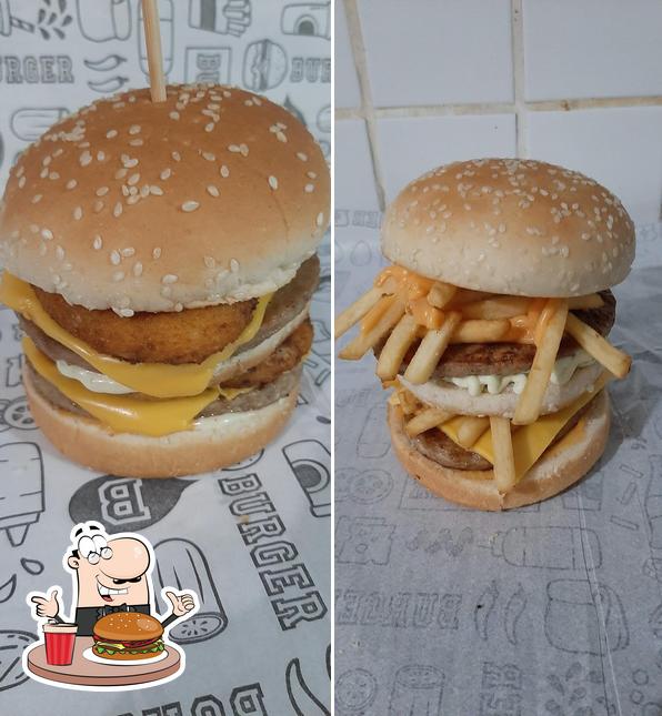 Peça um hambúrguer no Oto Patamar Burguer
