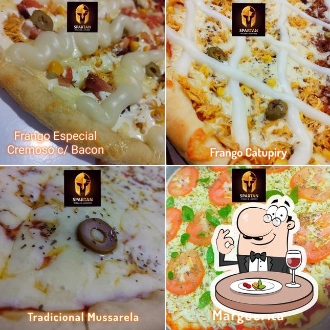 Comida em SpartanpizzaS e Lanches