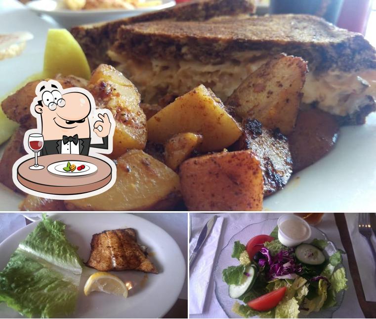 The Clam Bake in Fort Myers Restaurant menu and reviews