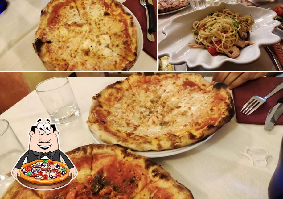 Ordina una pizza a Grotta Azzurra - Ristorante Pizzeria