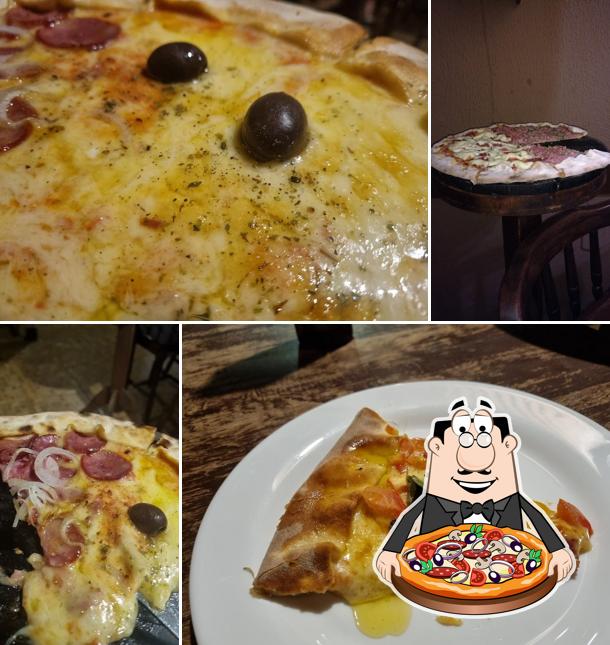 Peça diversos tipos de pizza