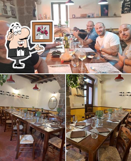 L'intérieur de Mazzabbotto Piccola Osteria