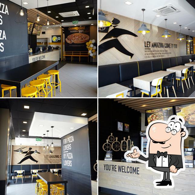 L'intérieur de Debonairs Pizza