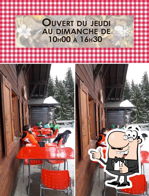 Look at the photo of Restaurant de La Châ