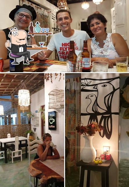 Confira a ilustração apresentando interior e balcão de bar no Dona Maragô Bistro